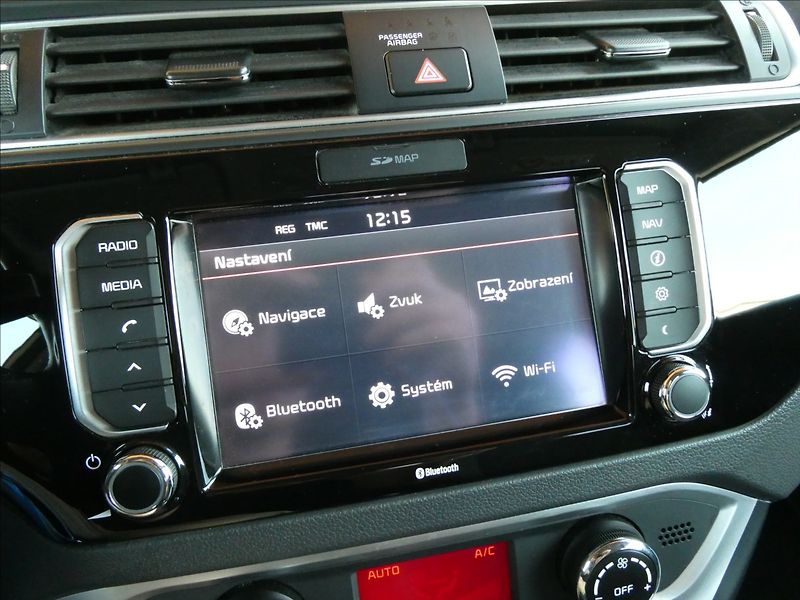Kia Rio 1,2 i 62kW serviska, NAVI - fotka 34 z 44