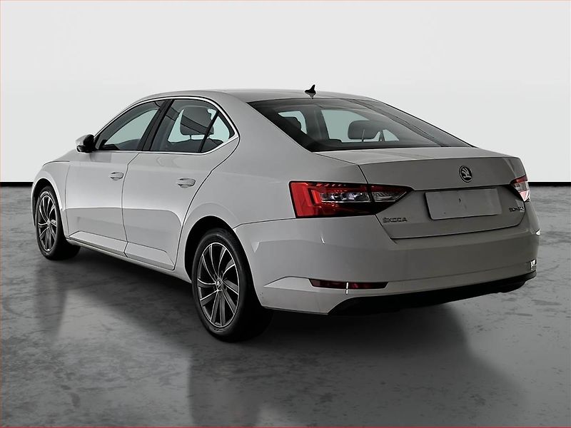 Škoda Superb (2017) Style 2.0 TDI, Automat - fotka 4 z 17