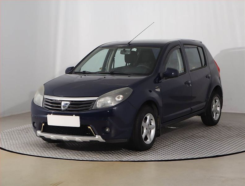 Dacia Sandero (2011) 1.6 MPI - fotka 2 z 14