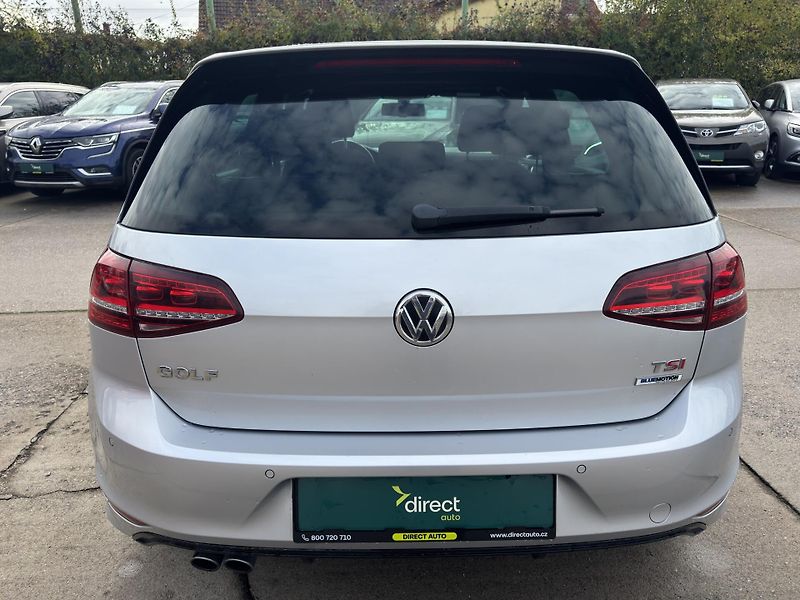 Volkswagen Golf - fotka 12 z 12
