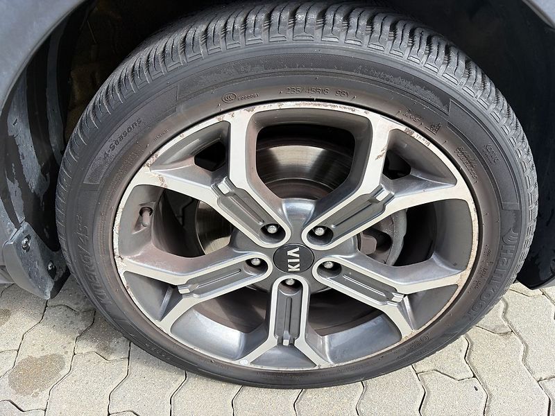 Kia Ceed 1.6 CRDi 100kW MHEV 7DCT - fotka 10 z 10