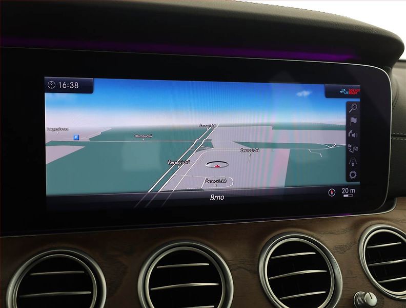 Mercedes-Benz Třídy E (2017) E 350 d - fotka 14 z 19