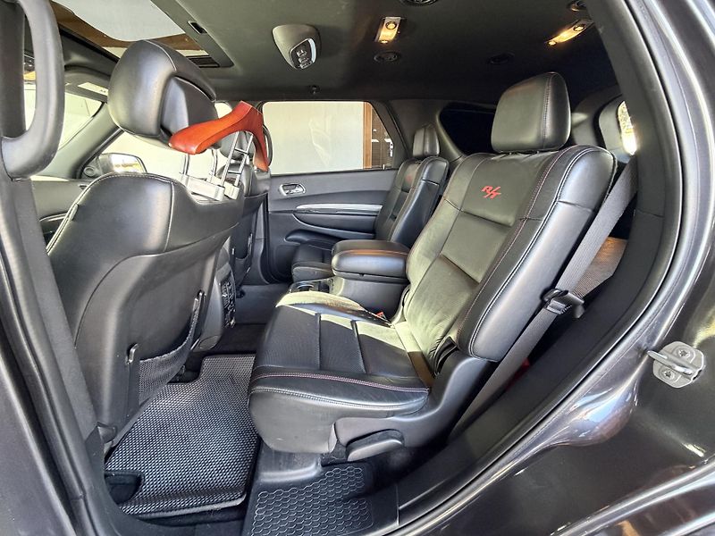 Dodge Durango  5,7 Hemi R/T 4x4 - fotka 30 z 35