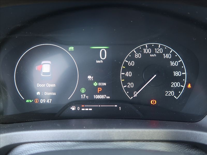 Honda HR-V 1,5 i-MMD,96kW,1majČR,e-CVT,DP - fotka 11 z 26