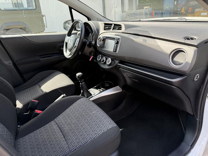 Toyota Yaris 1.4 D4D 66kW - fotka 18 z 21