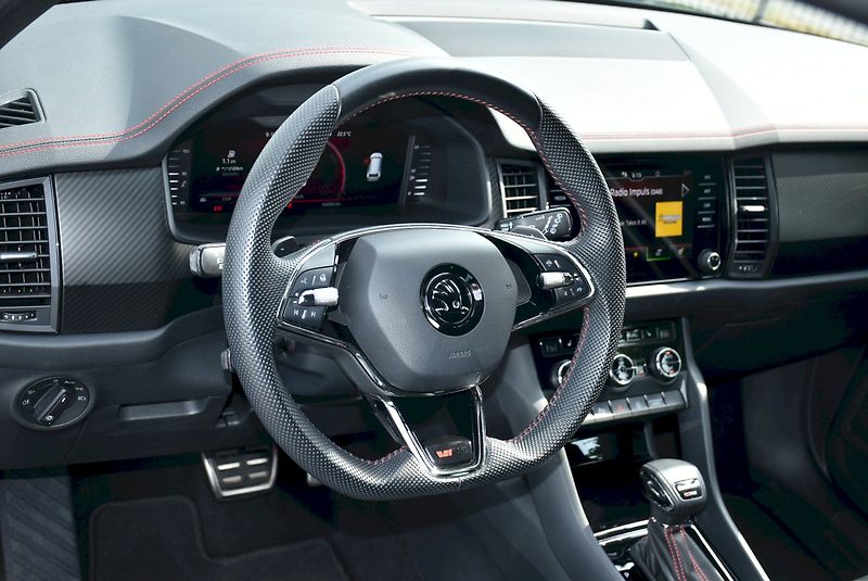 Škoda Kodiaq (2023) RS 2.0 TSI 180 kW 4x4 DSG - fotka 12 z 33