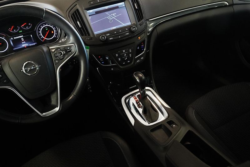 Opel Insignia - fotka 21 z 24