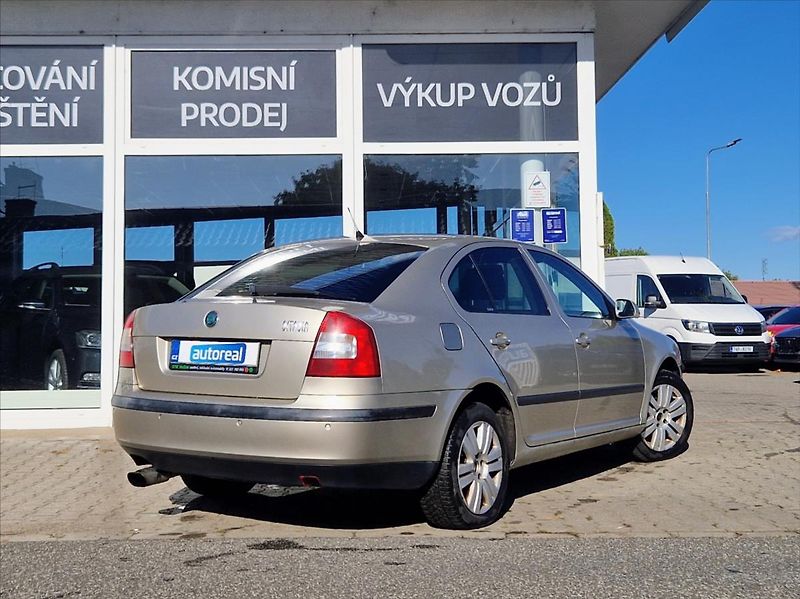 Škoda Octavia 2,0 TDi 103kW AC NOVÝ OLEJ - fotka 5 z 31