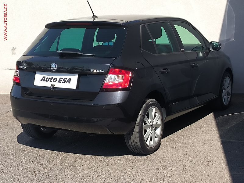 Škoda Fabia (2016) 1.2 TSi, JOY, +kola - fotka 4 z 21