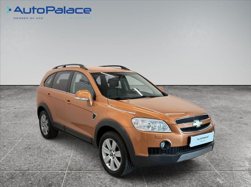 Chevrolet Captiva 2,0 D 4x4 automat, kůže - fotka 3 z 17