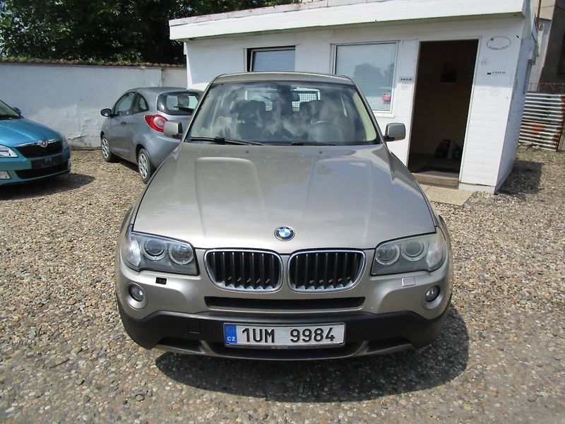 BMW X3 2,0D-130KW- 4x4 - fotka 2 z 16