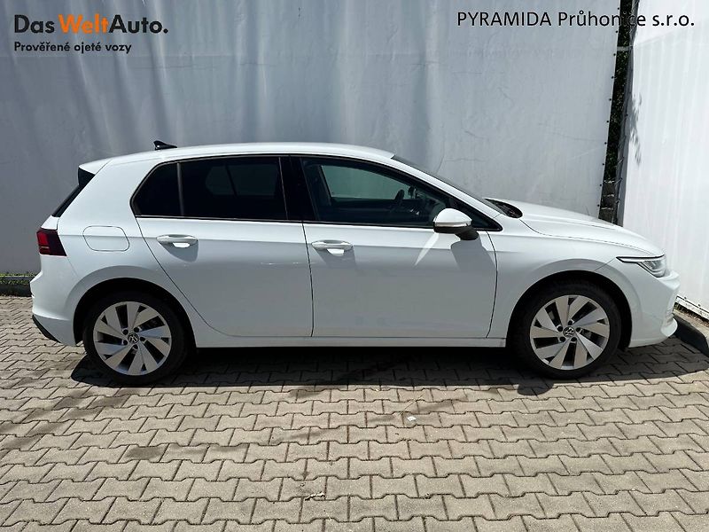 Volkswagen Golf (2024) 1.5 TSI 85 kW People - fotka 6 z 23