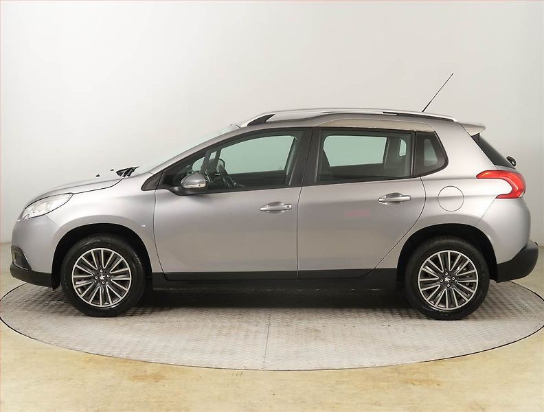 Peugeot 2008 (2014) 1.2 PureTech, Tempomat - fotka 3 z 16