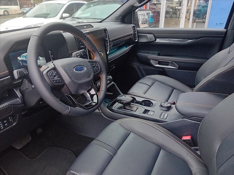 Ford Ranger (2025) 3,0 EcoBlue V6 176kW  Wildtrac - fotka 12 z 14
