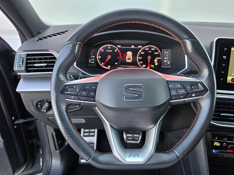 Seat Tarraco 2.0TDI DSG 4x4 147kW FR DPH TZ - fotka 10 z 31