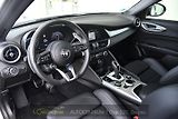 Alfa Romeo Giulia 2.0T 16V 206kW VELOCE AT8 Q4 - náhled 9