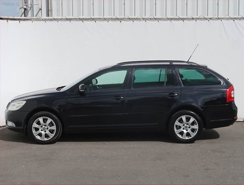 Škoda Octavia (2012) Elegance 2.0 TDI, Automat - fotka 3 z 21