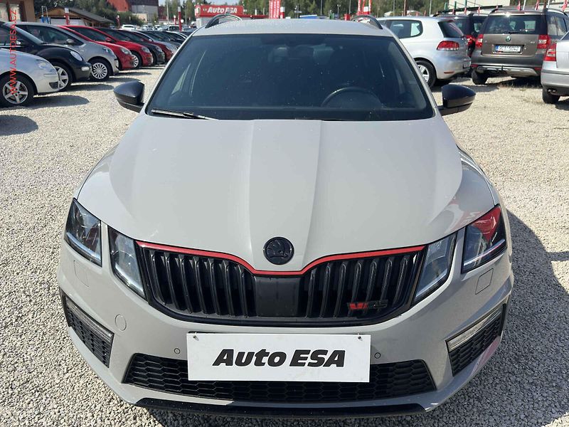 Škoda Octavia (2020) 2.0 TDi RS, 2.maj, RS, DSG - fotka 2 z 19