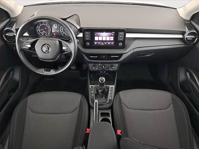 Škoda Fabia (2022) Ambition 1.0 TSI, ČR,1.maj - fotka 8 z 17