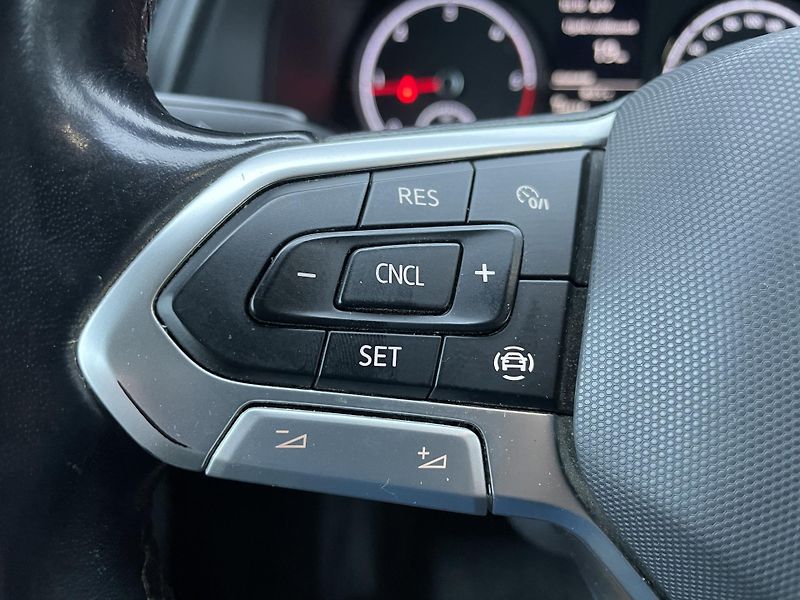 Volkswagen Caravelle 2,0TDi 110kW comfortLINE 5míst - fotka 23 z 32