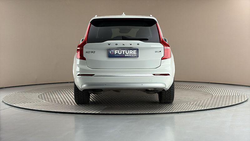 Volvo XC90 2.0 B5 AUT AWD Inscription - fotka 5 z 33