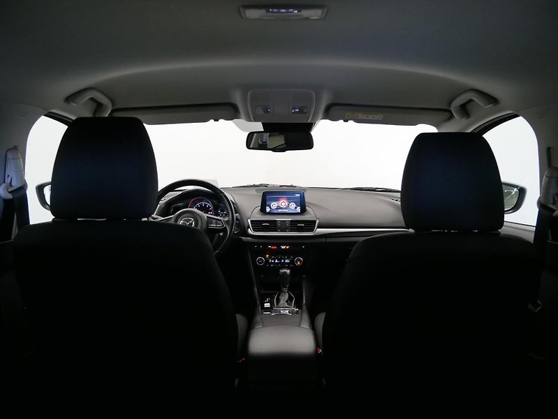 Mazda 3 - fotka 27 z 29