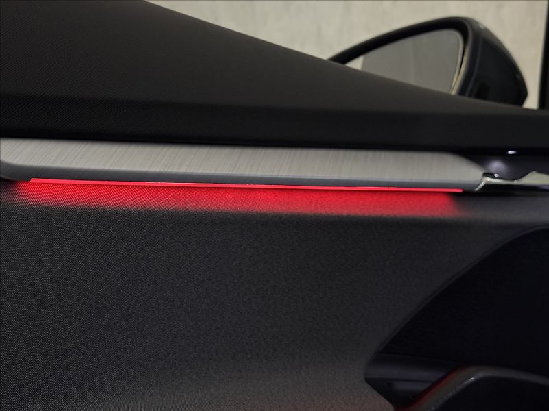 Škoda Enyaq 80 150kW LED Matrix Assist - fotka 43 z 45
