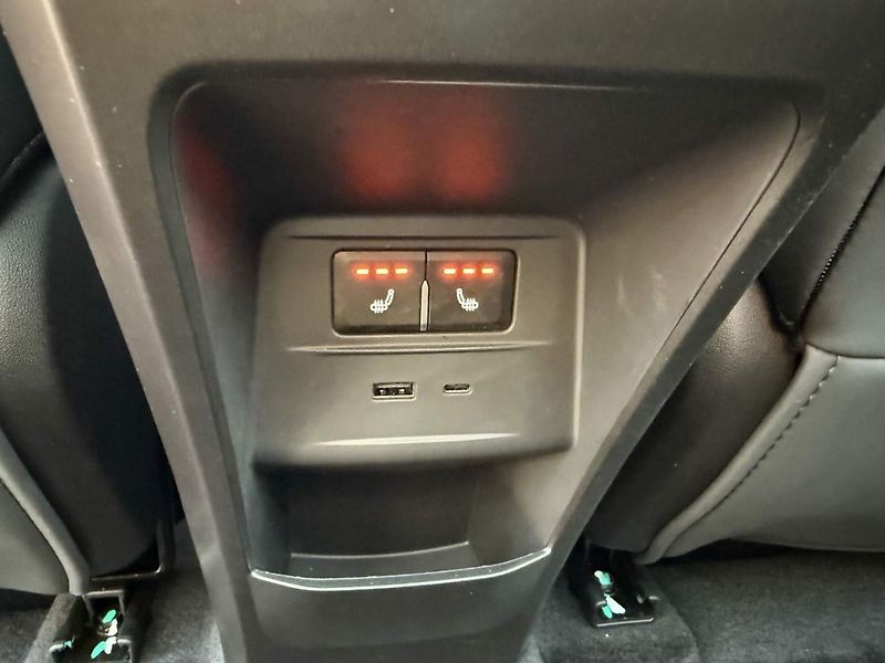 Jaecoo 7 (2026) Exclusive 1.6 tGDI ICE AWD - fotka 25 z 27