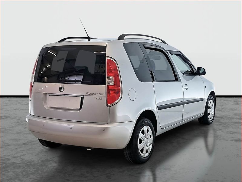 Škoda Roomster (2011) 1.2 TSI, Park. senzory - fotka 5 z 15