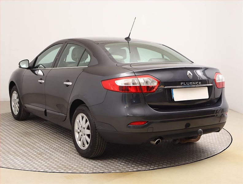 Renault Fluence (2010) 1.6 16V, Tažné, slušný stav - fotka 4 z 18
