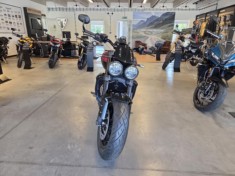 Triumph Rocket 3 (2026) R Storm Akce - 60.000,- - fotka 2 z 6