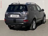 Mitsubishi Outlander (2009) 2.2d 4x4, 7míst, servis.kniha - náhled 3