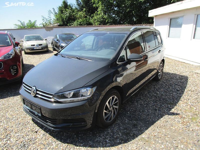 Volkswagen Touran 1,5TSI-110KW-7-MÍSTNÝ-NOVÁ STK - fotka 3 z 28