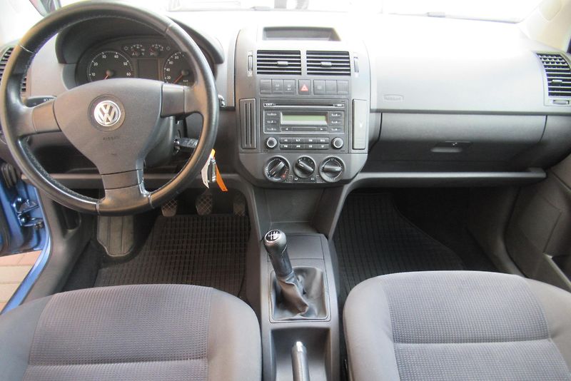 Volkswagen Polo 1.4i  KLIMA  - fotka 10 z 19