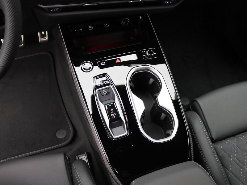 Audi A6 TDI q S-Line 360 Tech+ Matrix - fotka 10 z 13