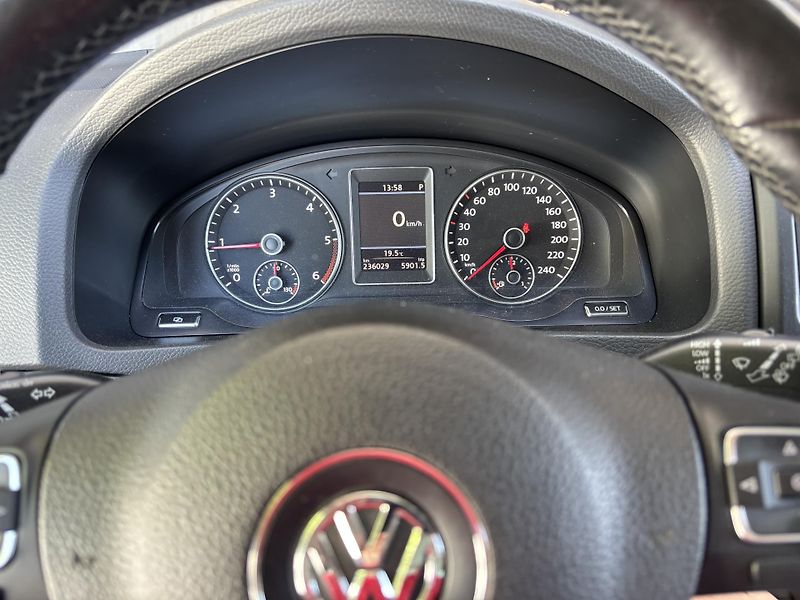 Volkswagen Multivan (2010) 2.0TDI, 132kW, High Line, 4X4 - fotka 14 z 18