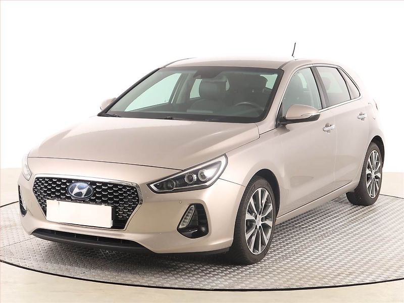 Hyundai i30 (2017) Comfort 1.6 CRDi, Automat - fotka 2 z 19