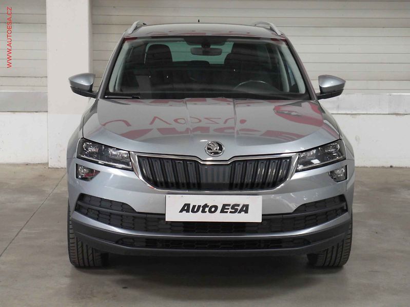 Škoda Karoq (2019) 1.6 TDi, Style, LED, navi - fotka 2 z 23
