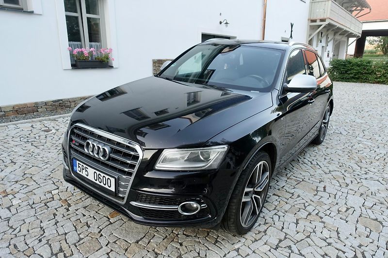 Audi SQ5 (2013) Biturbo V6 230 KW - fotka 1 z 4