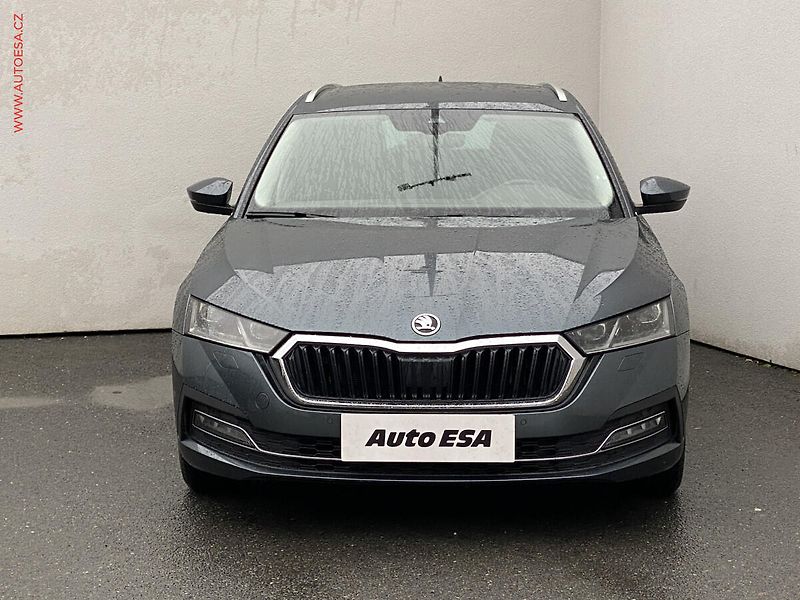 Škoda Octavia (2020) 2.0 TDi, Style, DSG, TZ - fotka 2 z 21