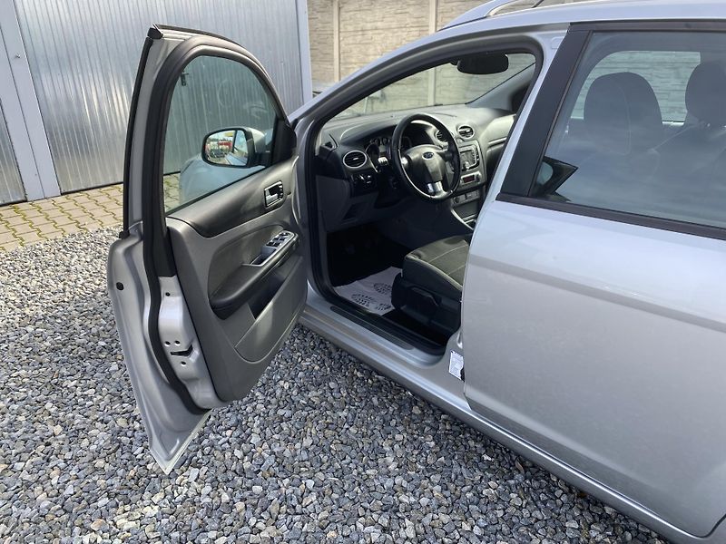 Ford Focus 2.0i 145PS LPG FORD COMBI TOP! - fotka 94 z 170