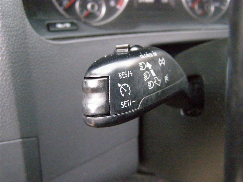 Volkswagen Caravelle 2,0   LONG DSG po servise 103K - fotka 31 z 38