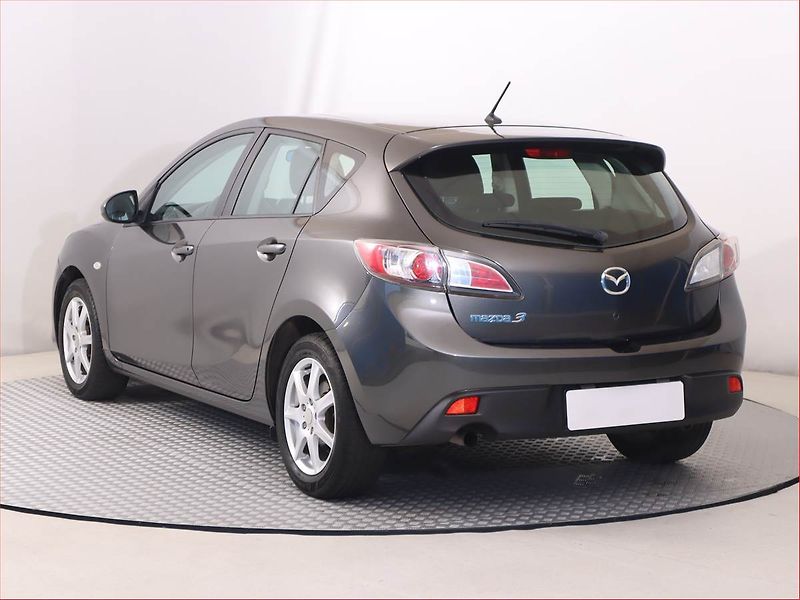 Mazda 3 (2013) 1.6 DI Turbo - fotka 4 z 15