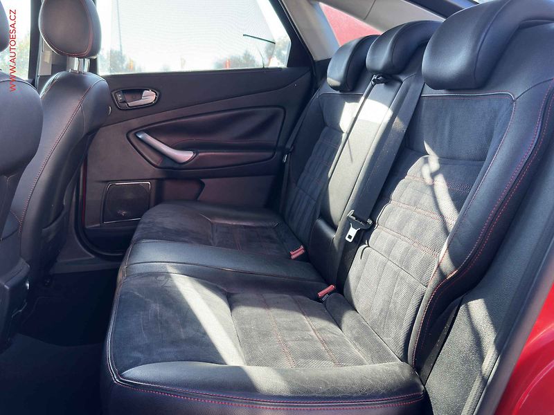 Ford Mondeo (2009) 2.2 TDCi, 2.maj, Navi, AC - fotka 11 z 17