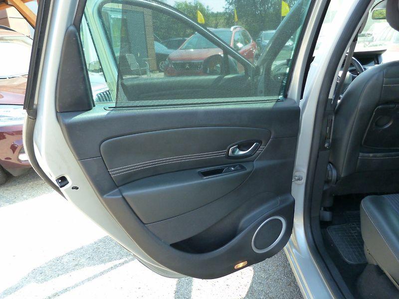 Renault Scénic 1.5 dci - fotka 13 z 19