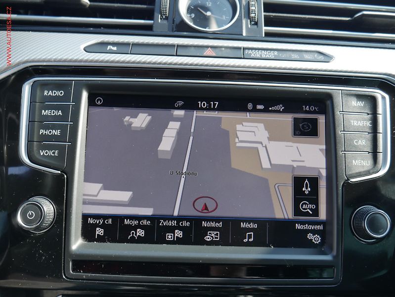 Volkswagen Passat (2017) 2.0TDi, DSG - fotka 13 z 26