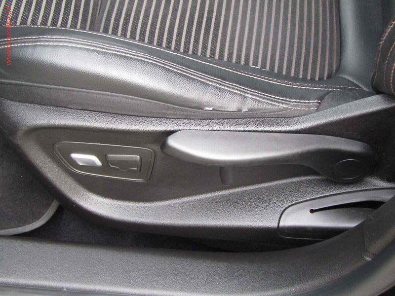 Renault Talisman (2017) 1.6 TCe, AT, LED, TZ, kamera - fotka 11 z 22
