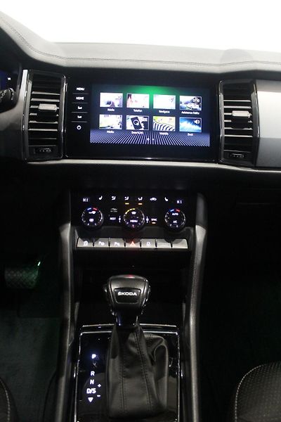 Škoda Kodiaq (2022) 110kW DSG, Tažné, Matrix, 2023 - fotka 23 z 36
