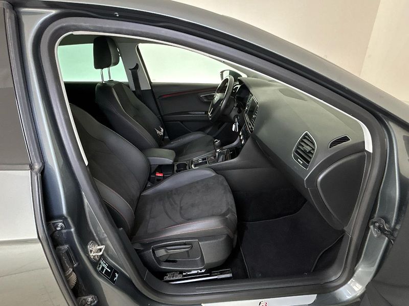 Seat Leon FR - fotka 9 z 27