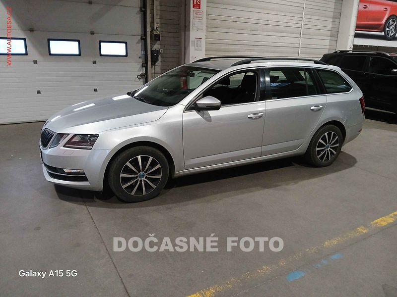 Škoda Octavia (2018) 1.6 TDi, ČR, DSG, LED, AC - fotka 1 z 3